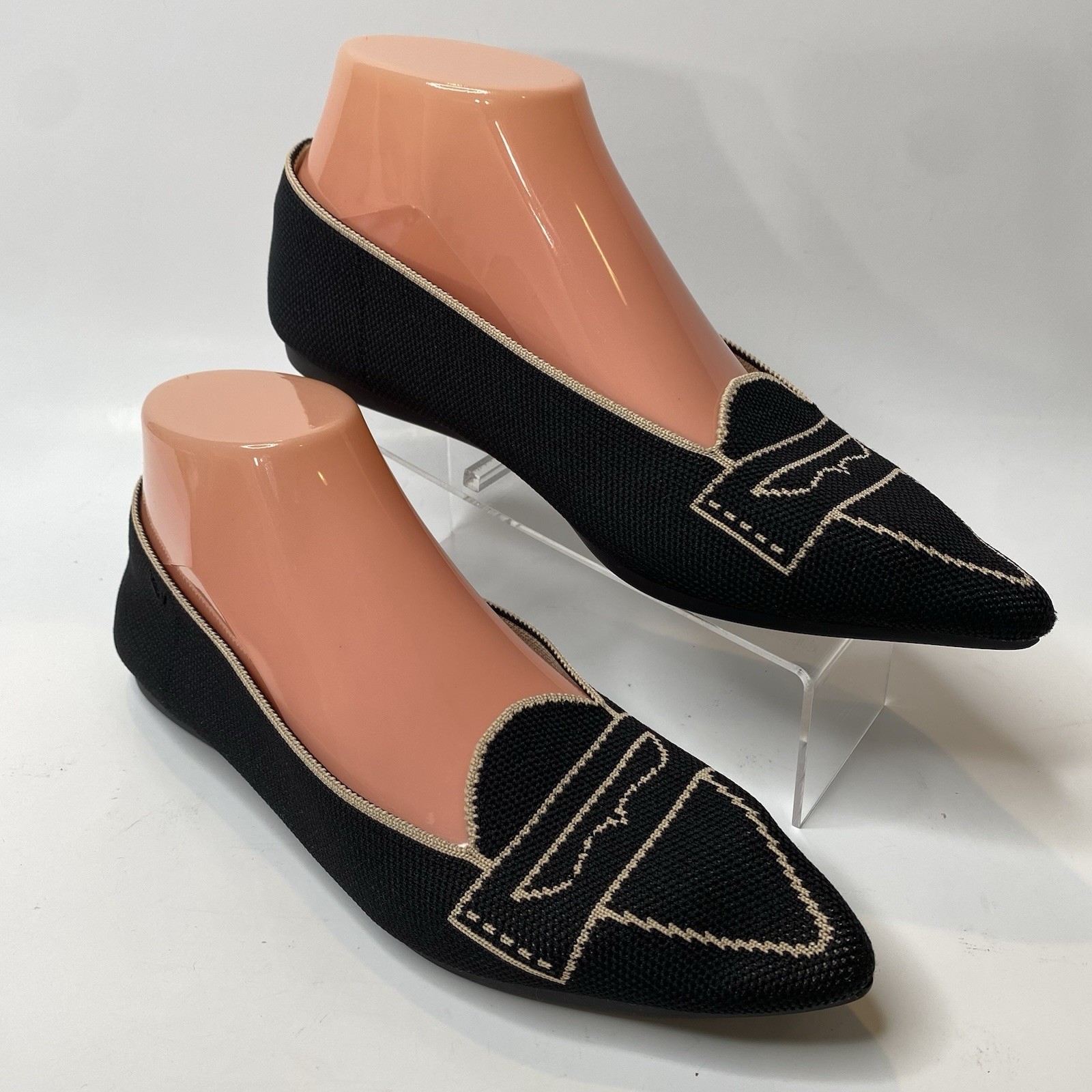 Vivaia Adele Pointed-Toe Patterned Flats Womens 3… - image 1