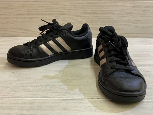 ee8133 adidas