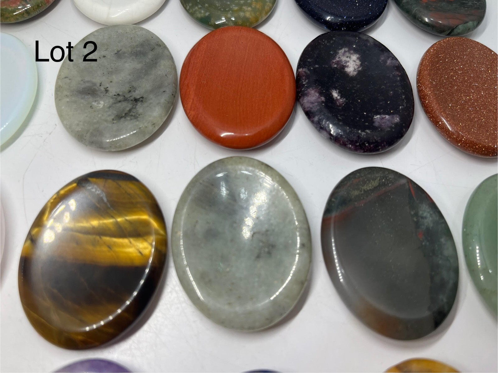 Lot de 23 pierres naturelles de lithothérapie et collection Soussis Empire Naturel