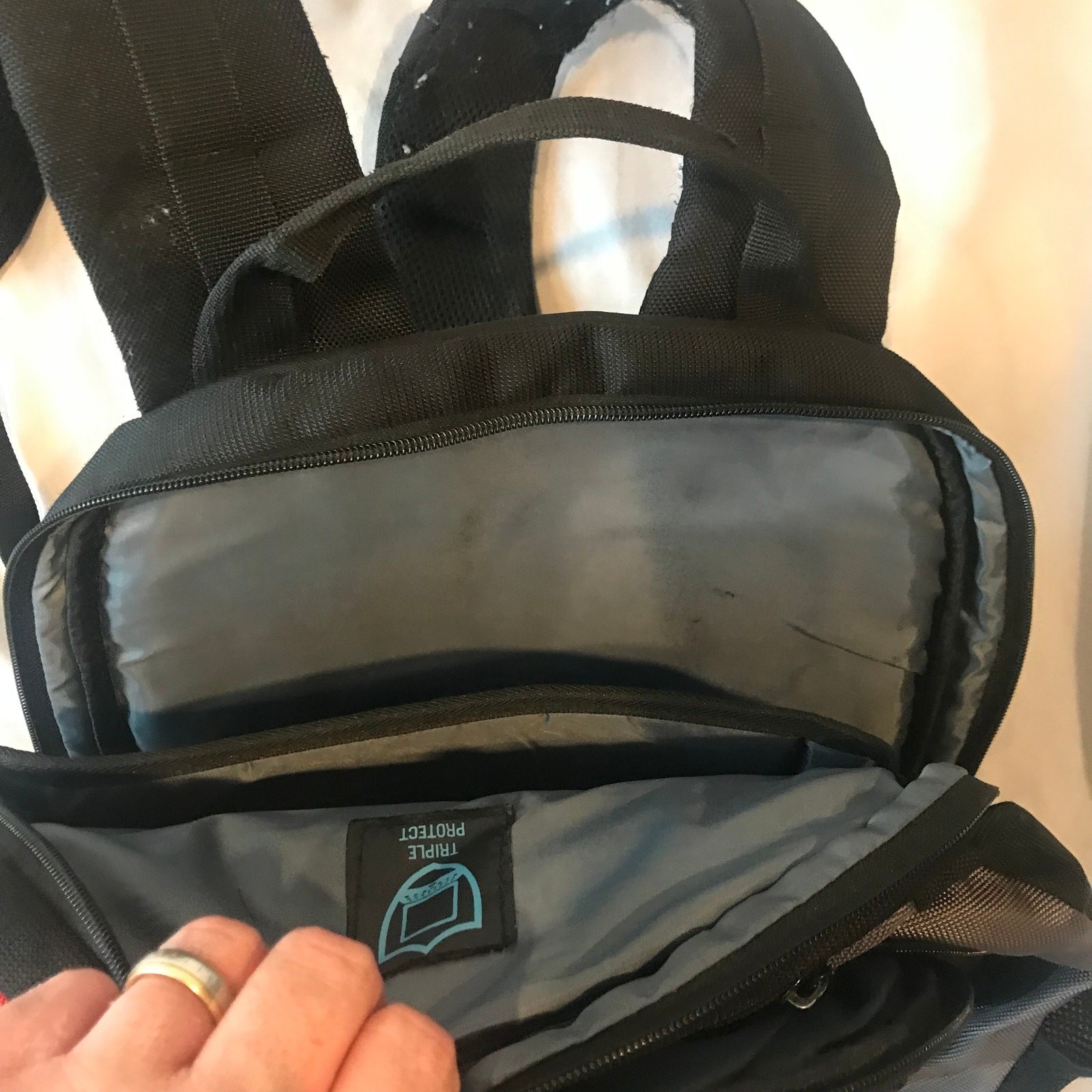 Swiss Gear Scan Smart Backpack - image 4