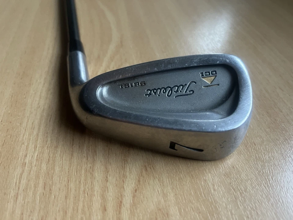 Titleist DCI 981 Eisen 7 Golfschläger