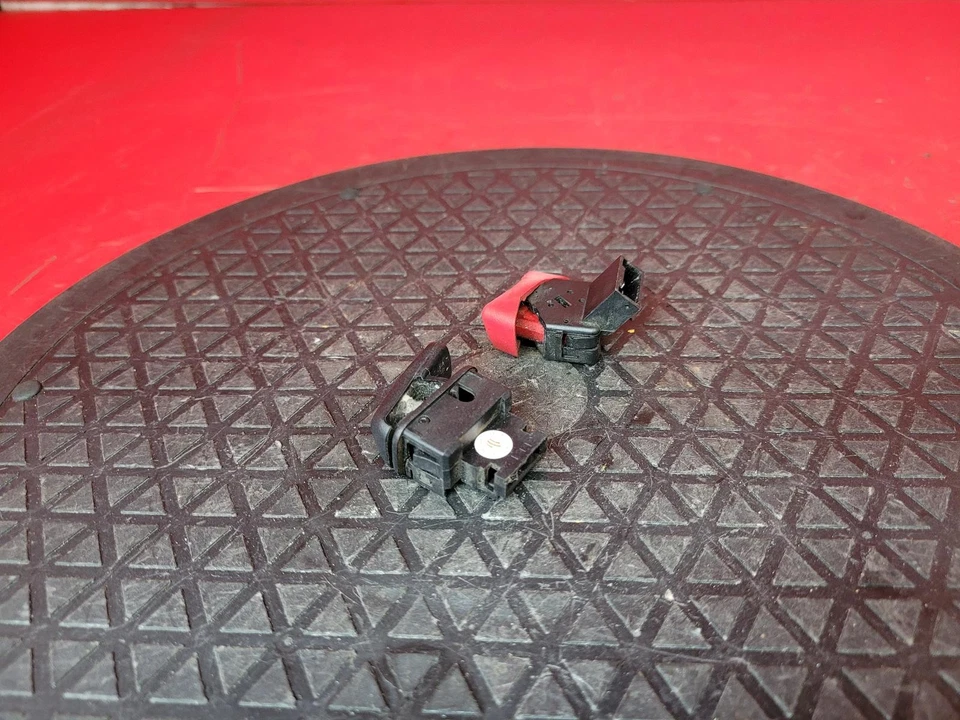 INGRANAGGIO INTERRUTTORE DESTRO PIAGGIO VESPA RH 2013 - Immagine 4 di 4