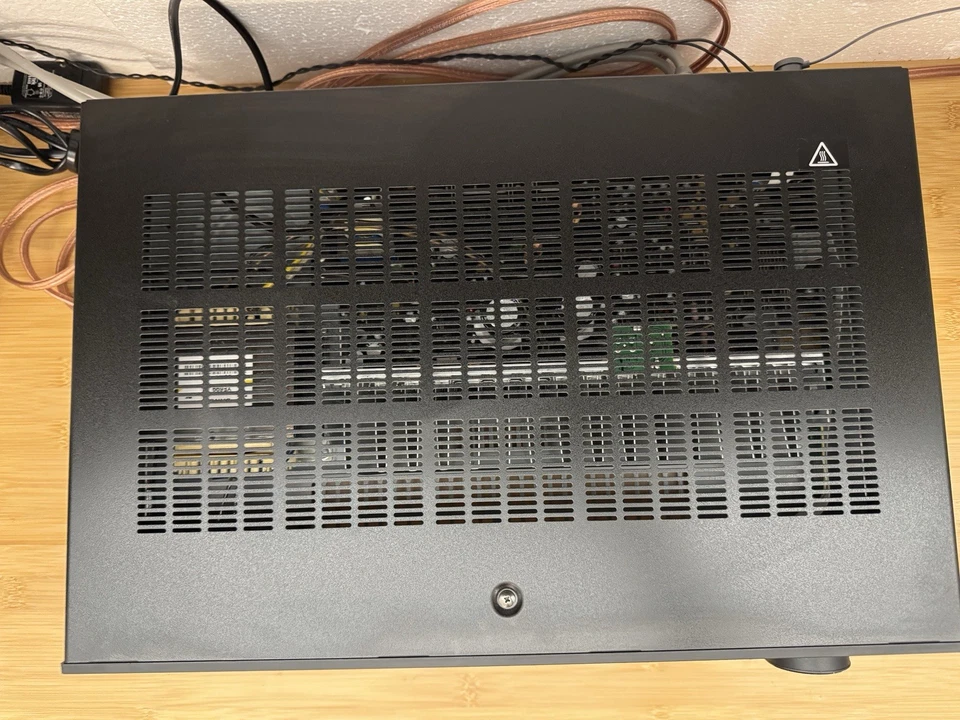 YAMAHA R-S201 100W NATURAL SOUND RECEIVER STEREO AM/FM TUNER - MINT! READ - Image 2 of 4