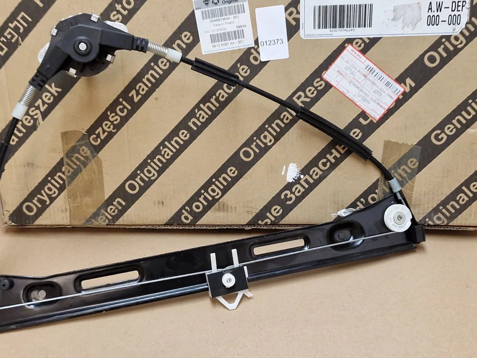 Fiat Panda Mk2 169 Front Right Manual Window Regulator 04-2012 46803649 Genuine - Image 3 of 4