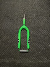 Horquilla rígida para bicicleta Kent 1” x 5 1/4” roscada 20” (verde)