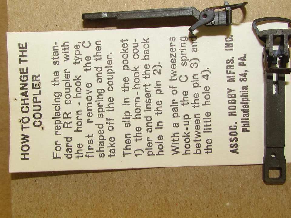 2 PACK OF EUROPEAN COUPLERS BY AHM/RIVAROSSI HO SCALE APPROX 1 & 3/4" (45MM) LON - Image 3 of 4