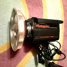 Photogenic PowerLight 1250, w/ Reflector, Bulb, Cords