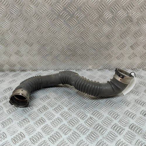 MERCEDES-BENZ A W176 Ladeluftkühlerschlauch A2465200401 1,5 Diesel 80 kW 2787136