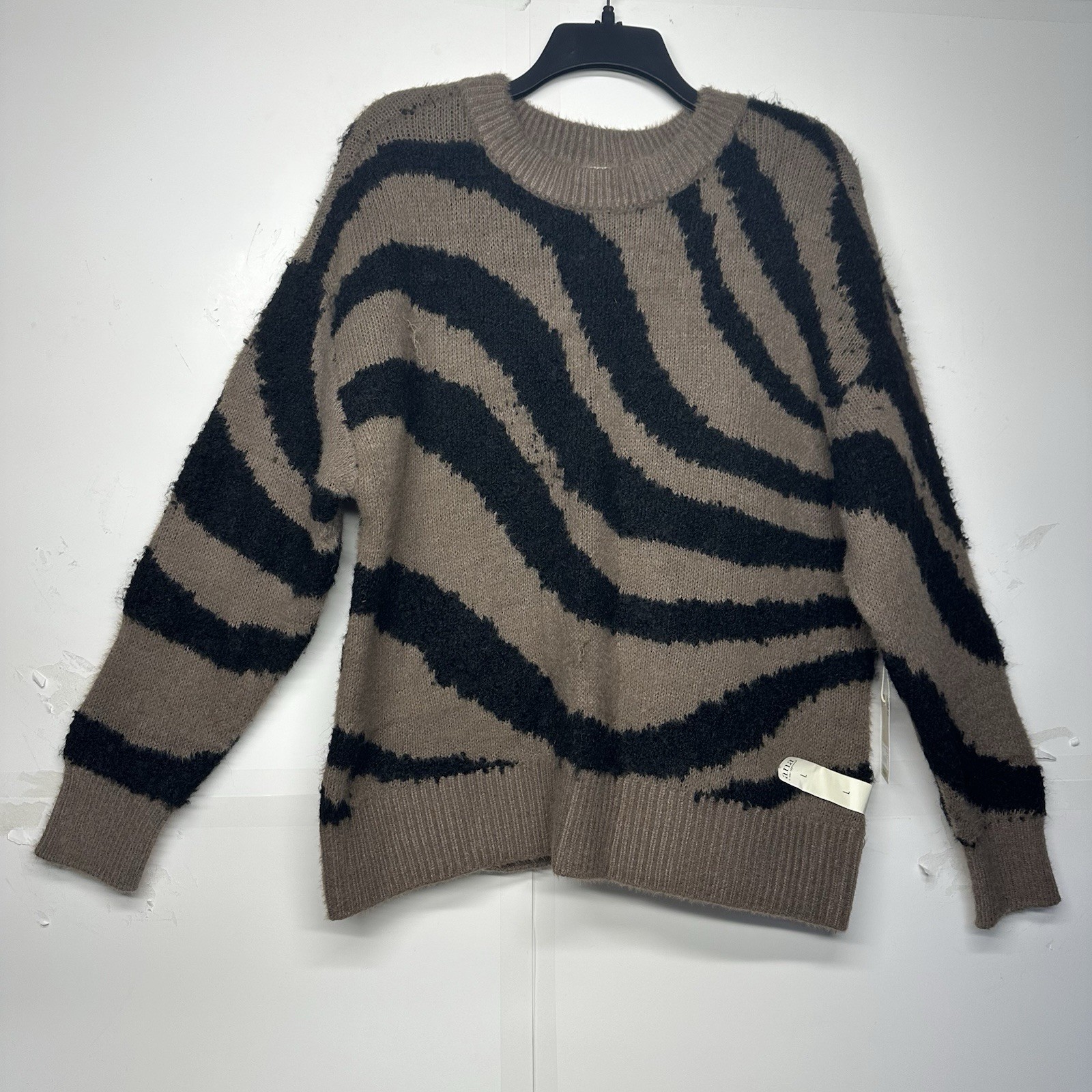 ana a new approach Woman’s Knitted Sweater Size Large