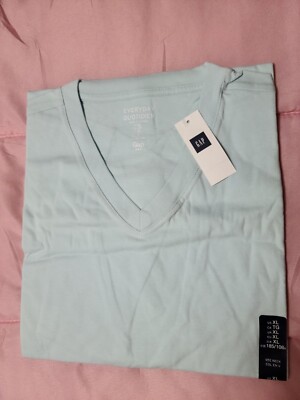 Gap Sky Blue V Neck T-shirt XL