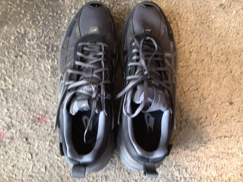 Talla 8.5 - Nike Mujer V2K Run GORE-TEX Gris Hierro Foto 4 de 4