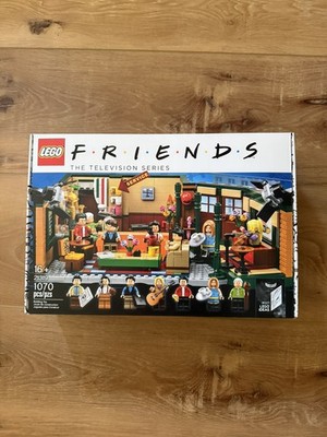 LEGO IDEAS FRIENDS Television Series Central Perk Set 21319 NIB Retired