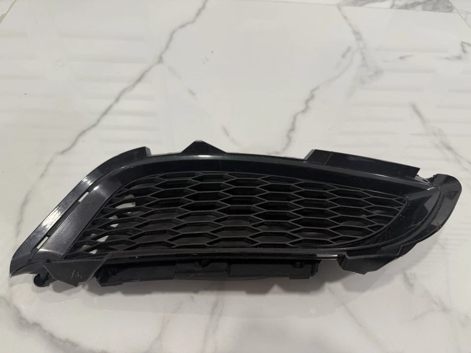 英菲尼迪 Q60 IPL 雾灯删除边框格栅装饰原始设备制造商黑色 2014-2015 年右 — 第 2/4 张图片