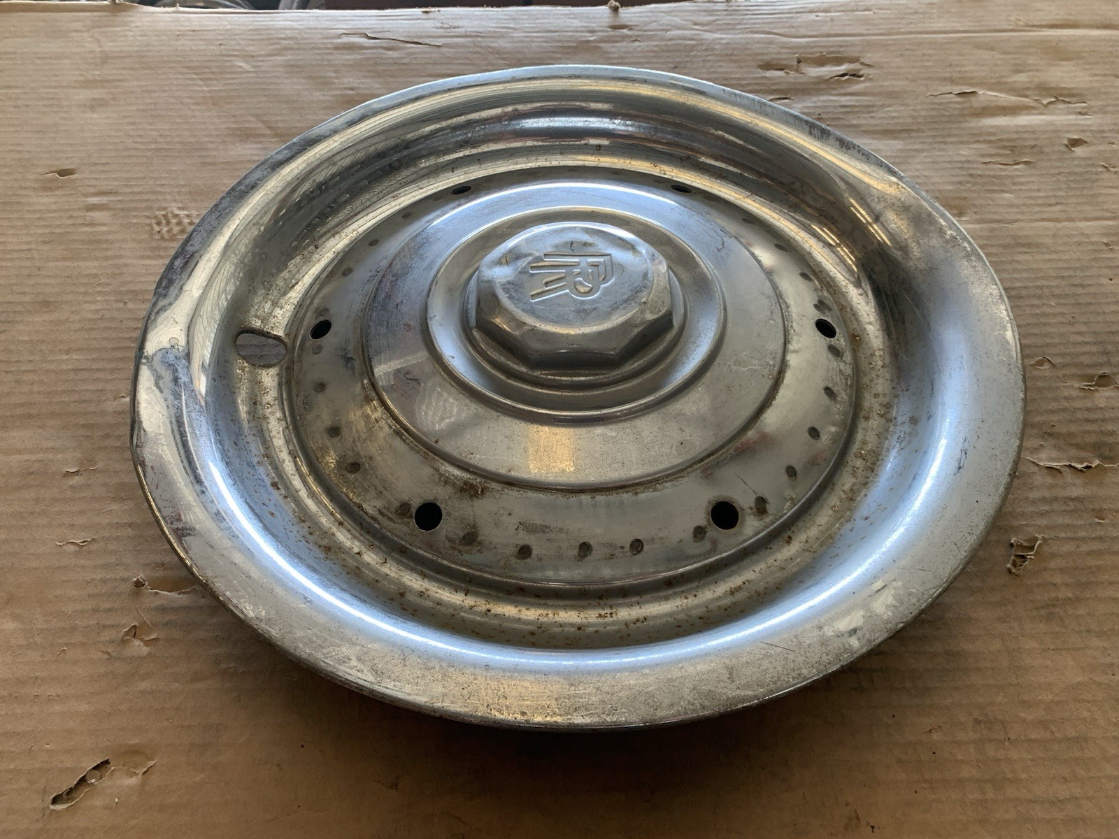 Rolls Royce Hubcap Rim Wheel Cover Hub Cap 17" Across OEM USED NO RING