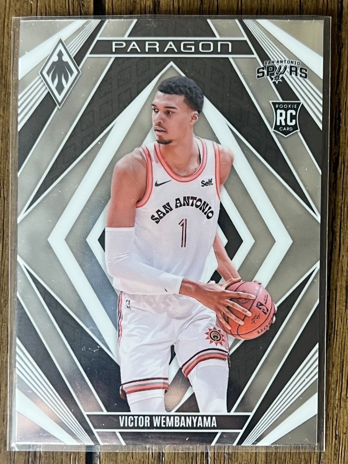 Victor Wembanyama RC 2023-24 Phoenix Paragon San Antonio Spurs