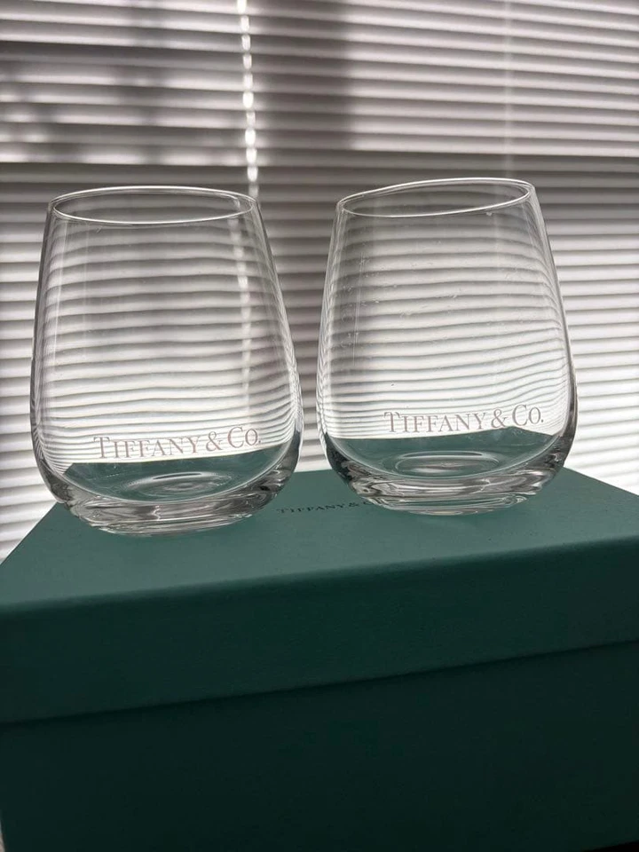 Paire de lunettes avec logo Tiffany & Co du Japon - Photo 2/4