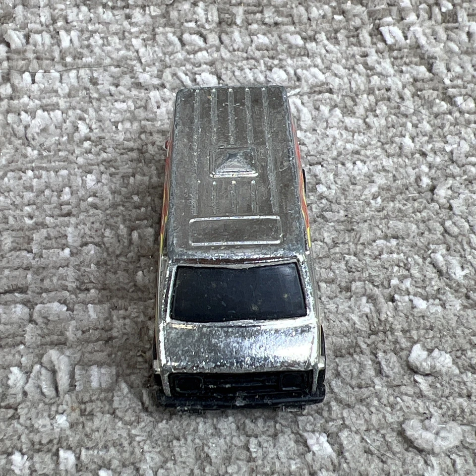 Hot Wheels Super Van Redline 1974 Flying Colors Flames Silver Hong Kong Foto 2 de 4