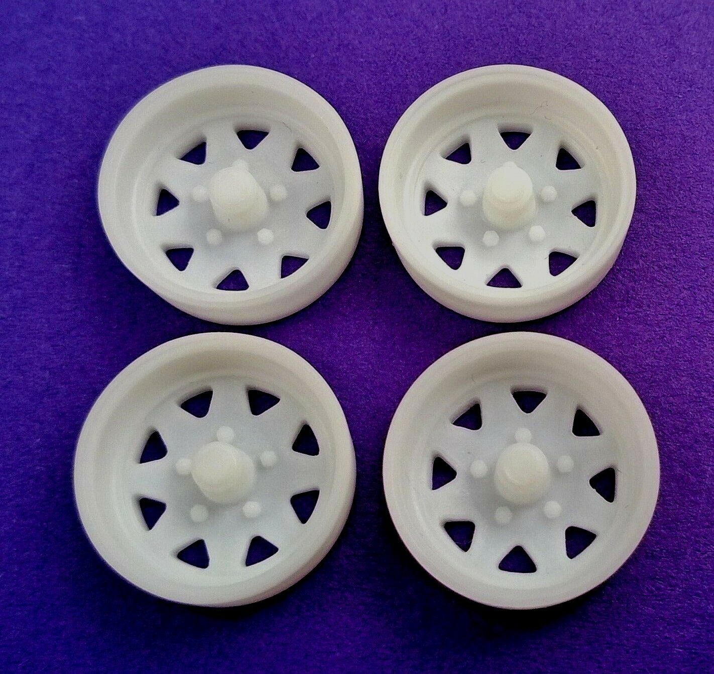 1/24 Scale Resin Wagon Wheels - Five Lug Pattern For Model Car Customizing