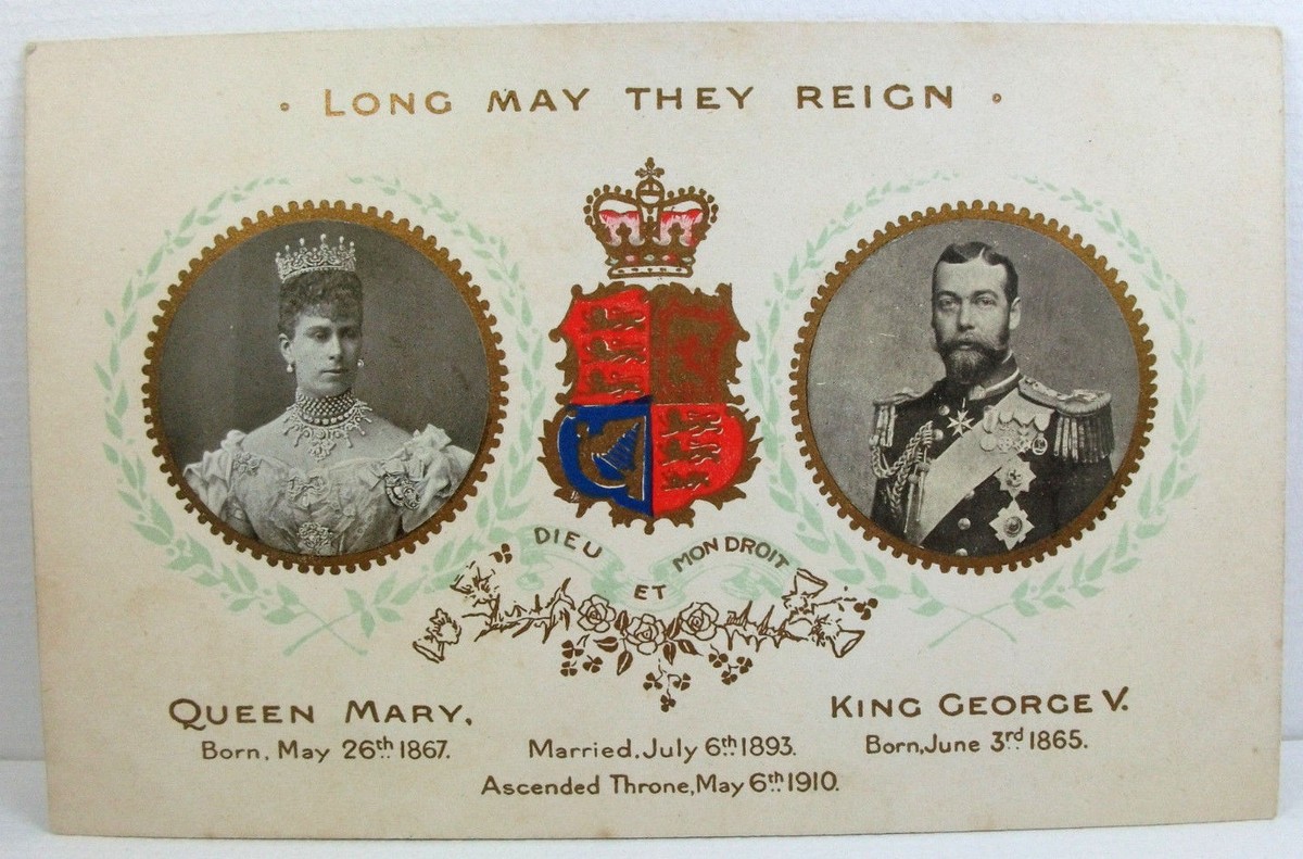 POSTCARD Queen Mary King George V, Long May They Reign;