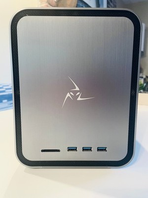 Mantiz Saturn Pro II MZ-03 EGPU Thunderbolt 3 MacOS/Windows Enclosure Space Grey