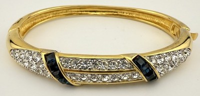NOLAN MILLER GOLDTONE BLUE & CLEAR CRYSTAL 7  HINGED BANGLE BRACELET K87B