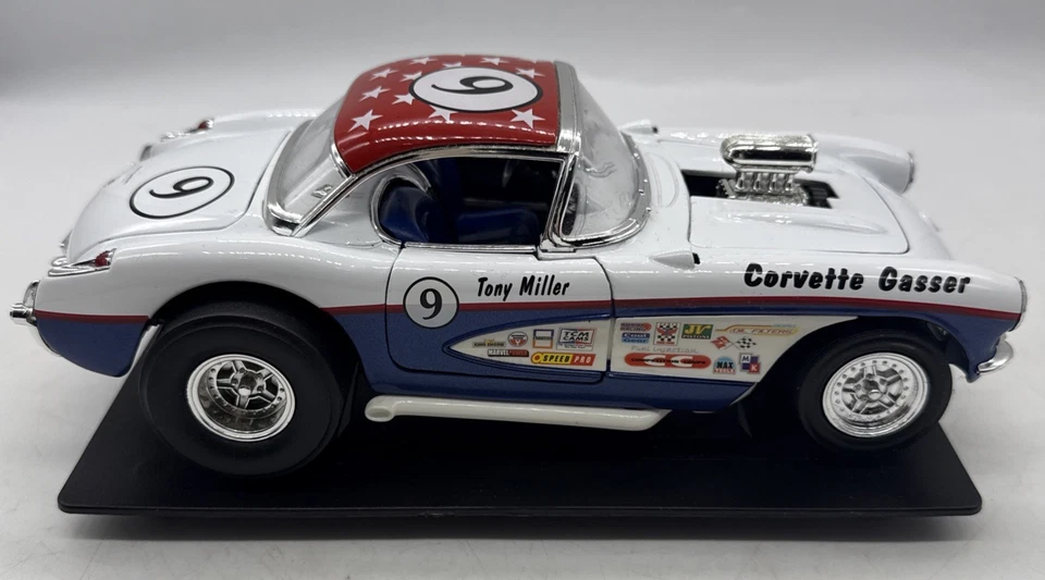1:18 ROAD SIGN 1957 Chevrolet Corvette Gasser #9 Тони Миллер - 1/18 - Изображение 4 из 4