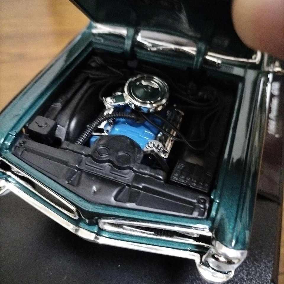 WELLY 1/18 1966 Pontiac GTO Model Car NEX Series - Image 4 of 4