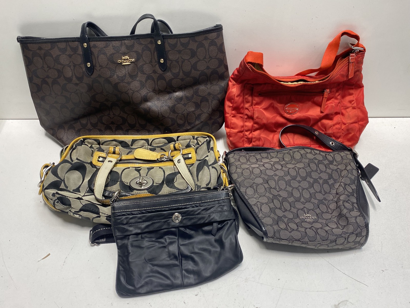 Assorted Bundle Lot of 5 Coach Handbags Shoulder Bag-image