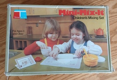 Tupperware Vintage Childrens Mixing Set Harvest Yellow Collectible Mini Mix  Set