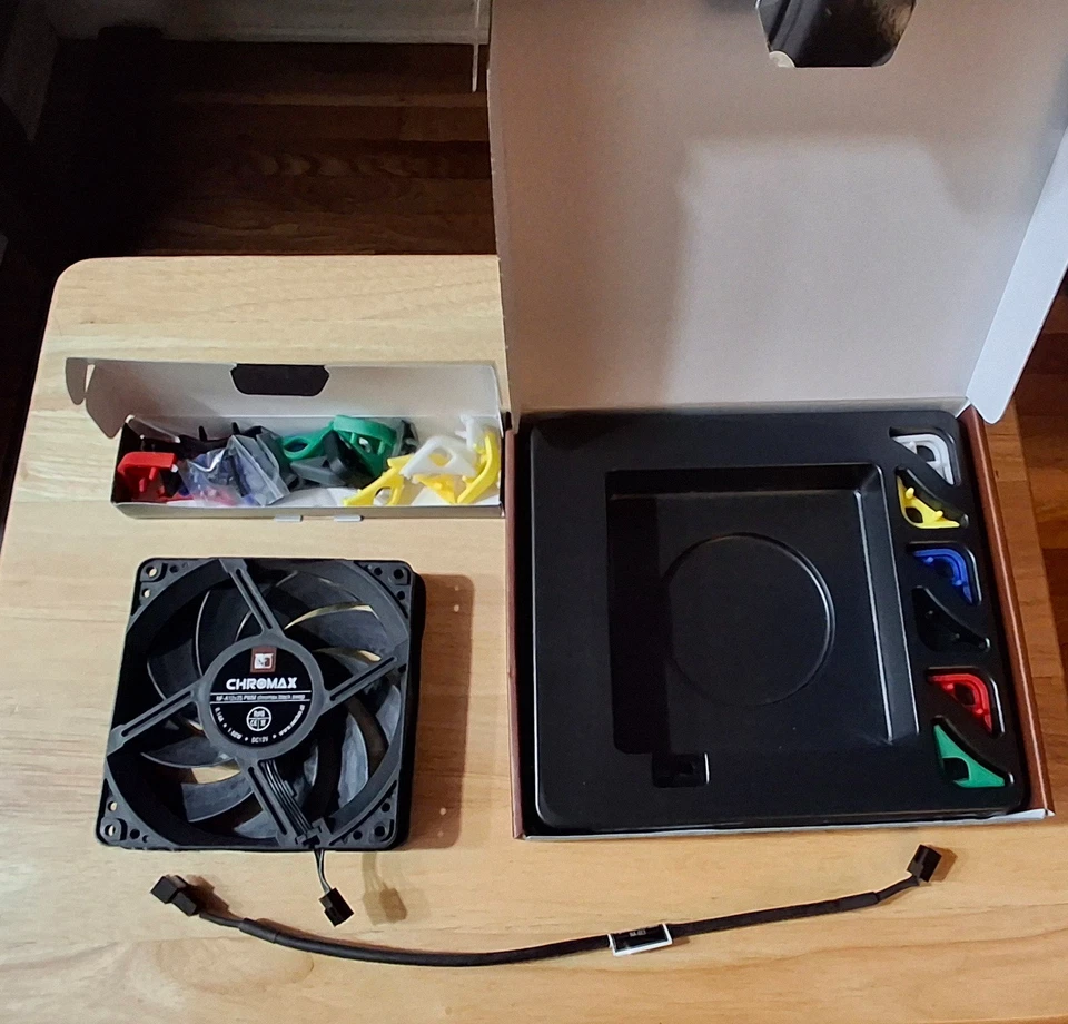 Noctua NF-A12x25 PWM chromax.black.swap, Premium Leiser Lüfter, 4-Pin (120mm, Schwarz)