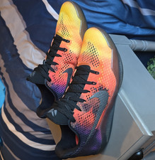 Nike Kobe 11 Sunset Low Top Lace-Up Basketbal...