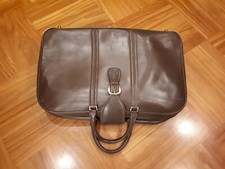 Valigia vintage pelle anni '60 morbida marrone scenografia teatro