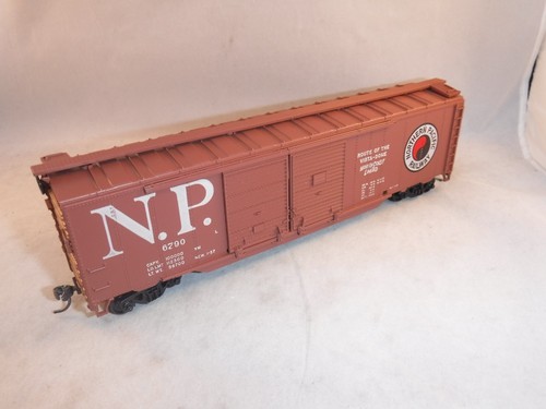 Acopladores Kadee Athearn HO Northern Pacific 50' Dbl-Dr Boxcar rojo #6790 | Condition: New