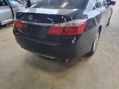 (LOCAL PICKUP ONLY) Rear Bumper Sedan EX-L Leather Fits 13-15 ACCORD 635508