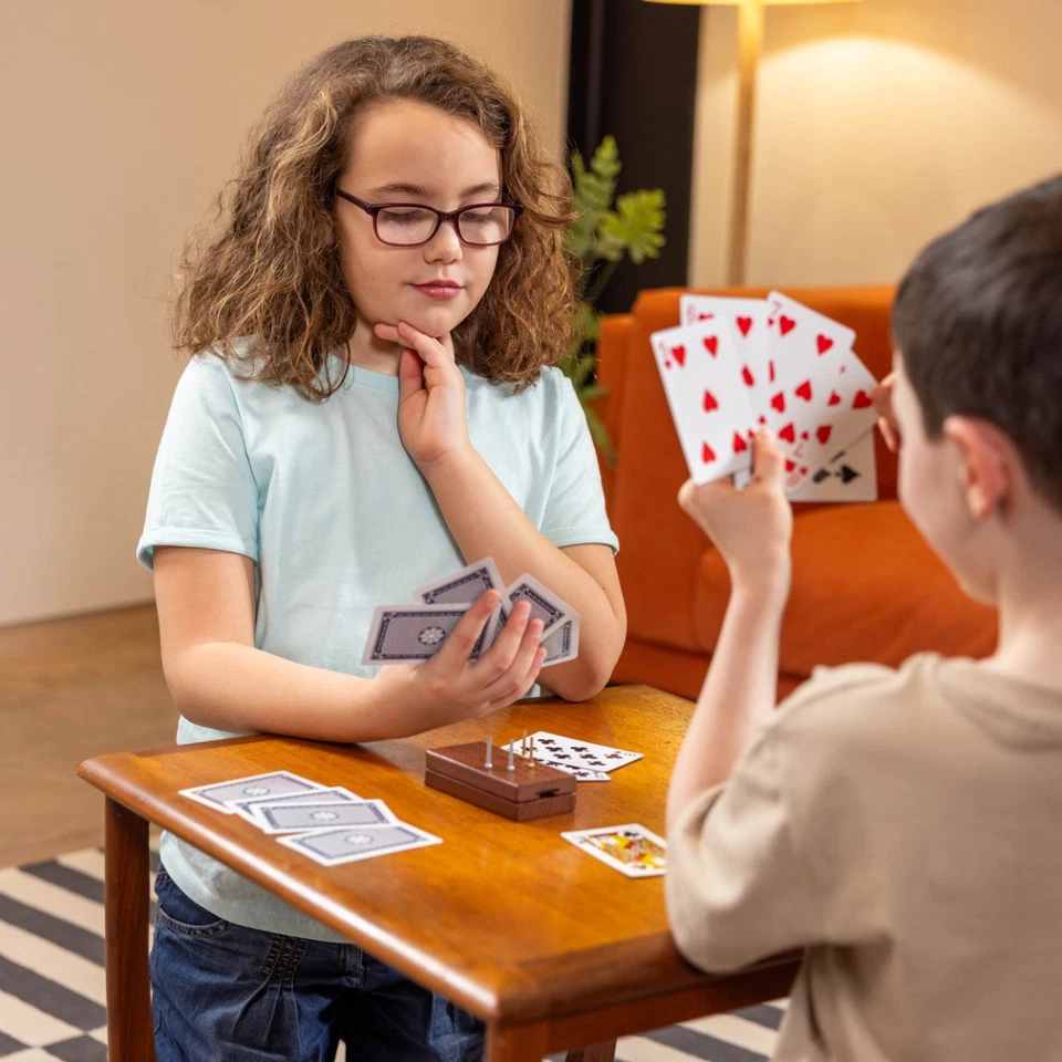 Toyrific | Cribbage Wooden Traditional Board Game with Cards, Boards and Pins - Image 3 of 4