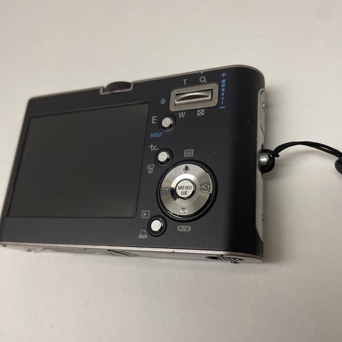Samsung NV3 7.2MP Compact Black Digital Camera With Accessories - Picture 14 of 24