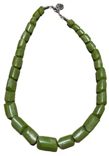 MODERN Costume Jewelry ZAD Spring Green Lucite Beaded BOLD Bead Necklace 24"