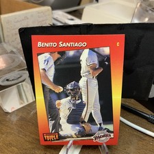Benito Santiago - 1992 Donruss Triple Play #70 - San Diego Padres Baseball Card