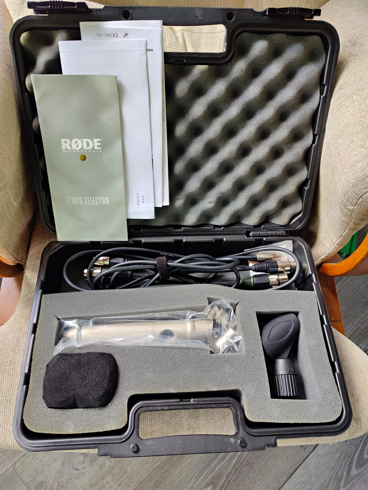 RØDE NT4 Stereo Condenser Microphone Kit w/ Case Cardioid XLR Studio