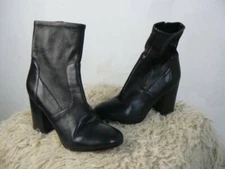 $295 Via Spiga Black Leather Benita Bootie Boots Store Return Need Repair 7 V272