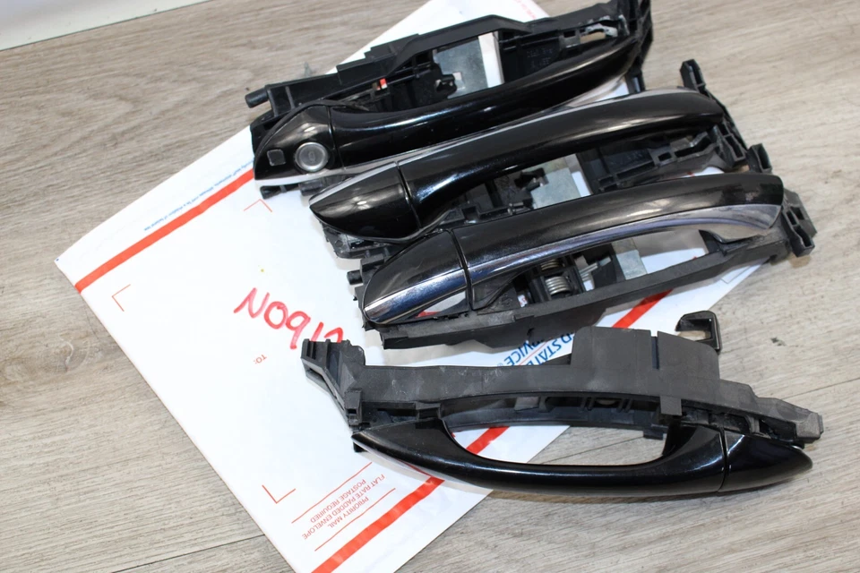 03/09 w211 JUEGO MANIJA PUERTA EXTERIOR MERCEDES BENZ E320 E350 DELANTERO/TRASERO Y CERRADURA Foto 2 de 4