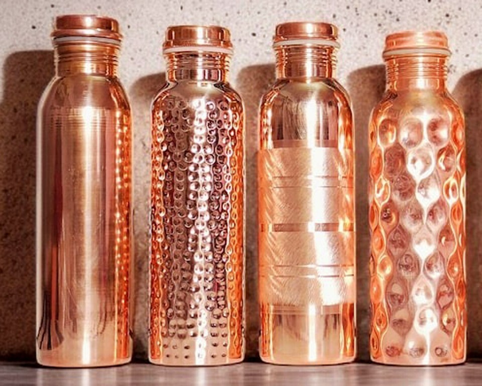 Botella de agua martillada 100 % cobre puro vaso beneficios para la salud 1 l...