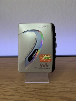 Sony Walkman WM-EX194 Cassette Player Kassettenspieler Mega Bass NEUER RIEMEN 