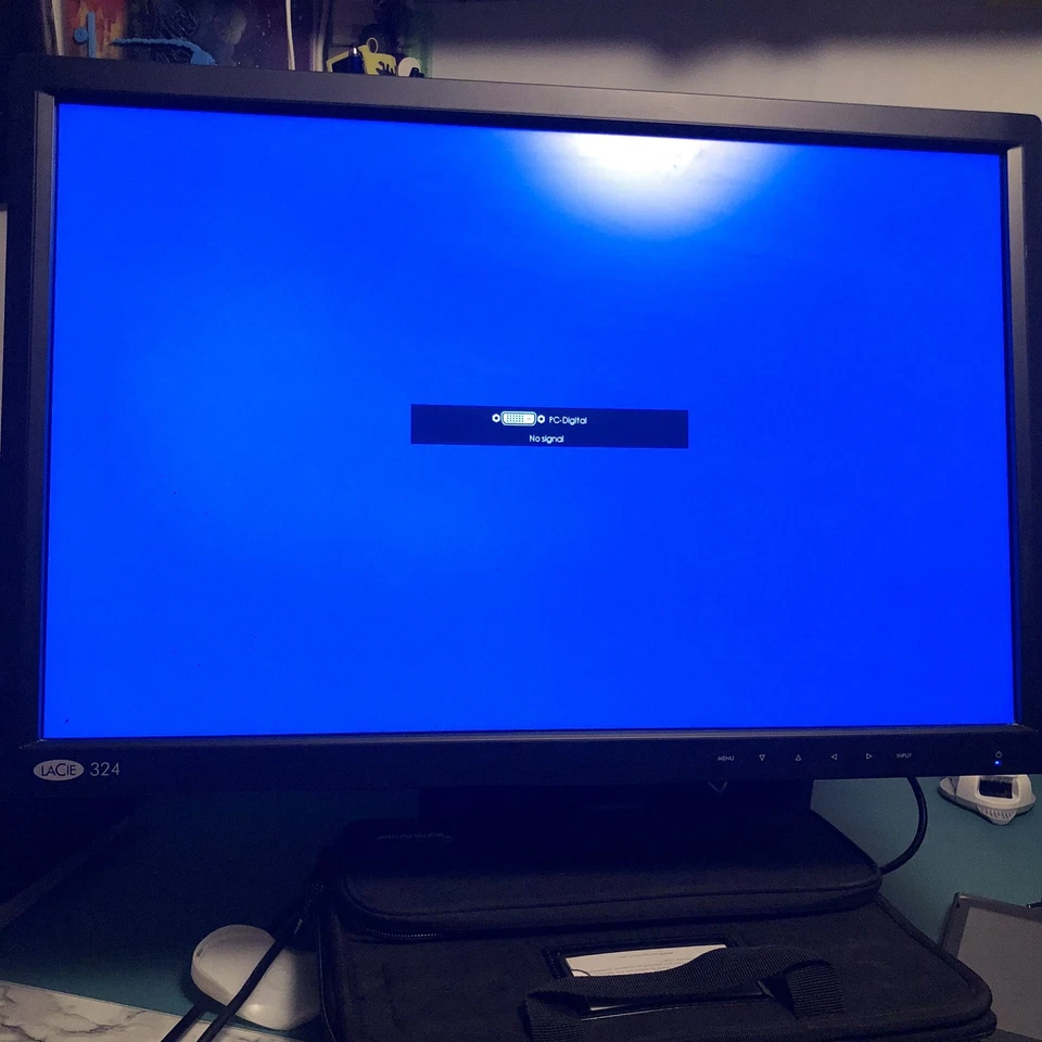 Lacie 324 LCD Monitor " Wide Gamut Display Creative Professionals Imaging - Image 4 of 4