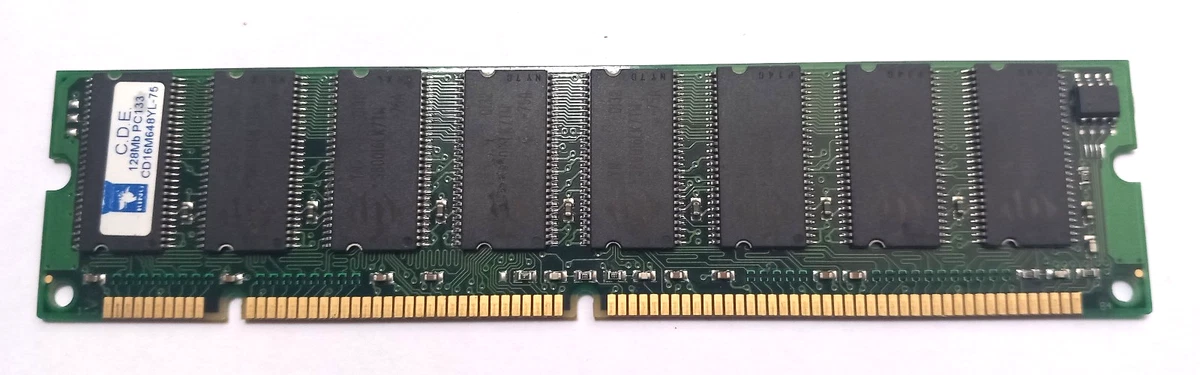 Barrette Mémoire 4Go RAM DDR4 Micron MTA4TF51264HZ-3G2J1 1Rx16 PC4-3200