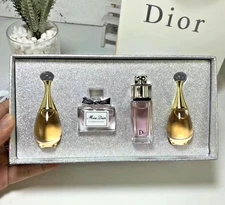 Dior Perfume Gift Set – 4 x 5ml Eau de Parfum Bottles -NWE