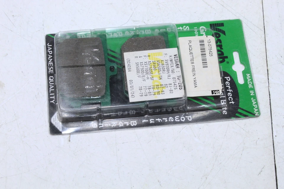 1977 Yamaha Xs750 Front Brake Pads 2G2-W0045-00-00 - Image 4 of 4