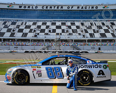 DALE EARNHARDT JR 2016 DAYTONA 500 NASCAR AUTO RACING 8X10 PHOTO