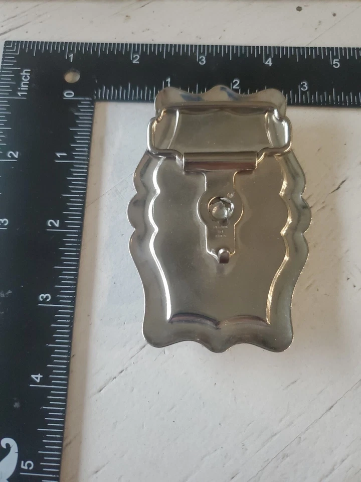 Hebilla de cinturón de diamantes de imitación con diamantes de imitación fondo de cuero negro con marco cromado Foto 3 de 4