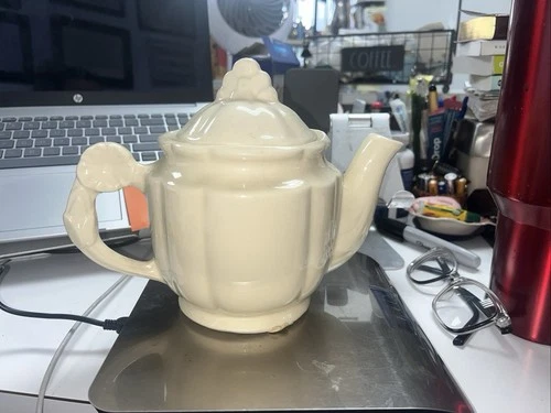 VTG 1940s SHAWNEE POTTERY ROSETTE TEA POT USA 3 CUP